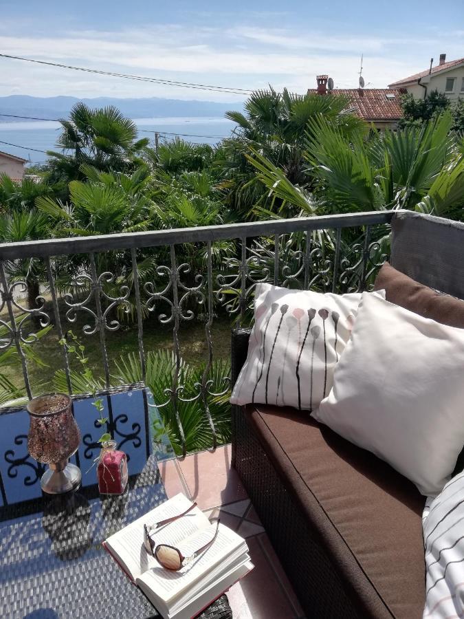 Villa Laurea Lovran Luaran gambar