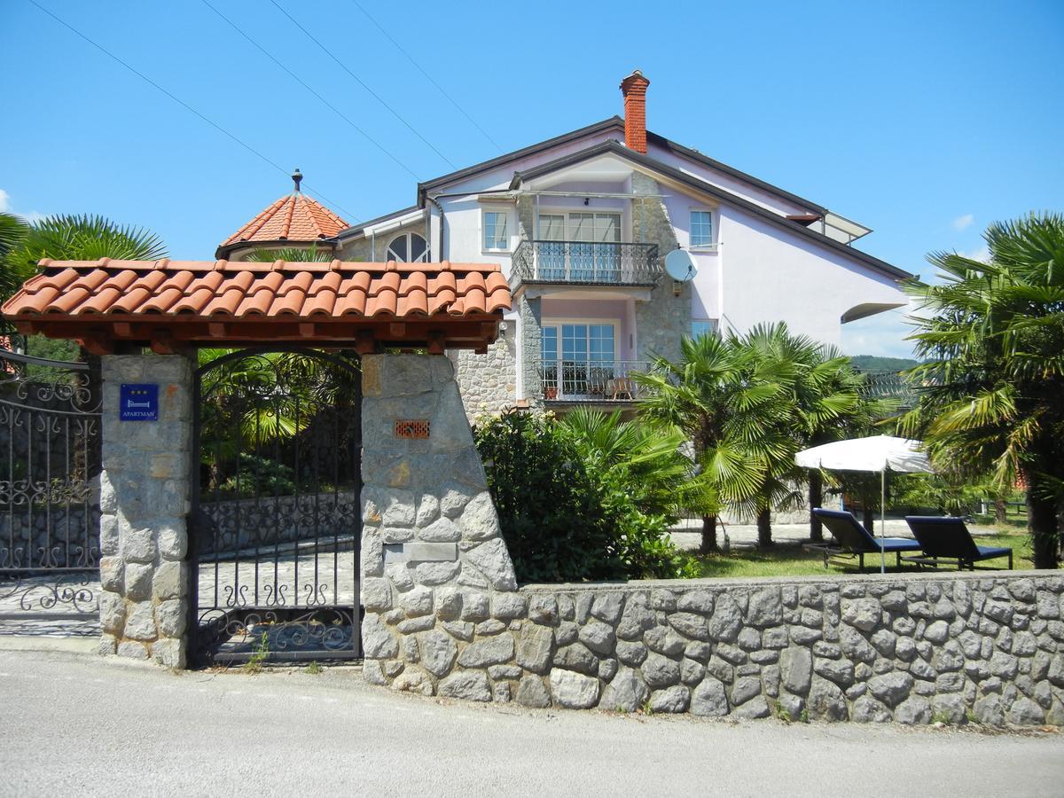 Villa Laurea Lovran Luaran gambar