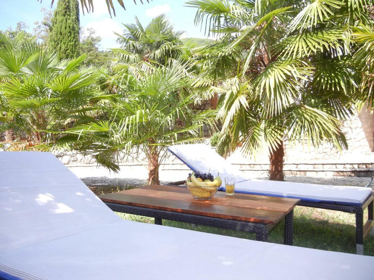 Villa Laurea Lovran Luaran gambar
